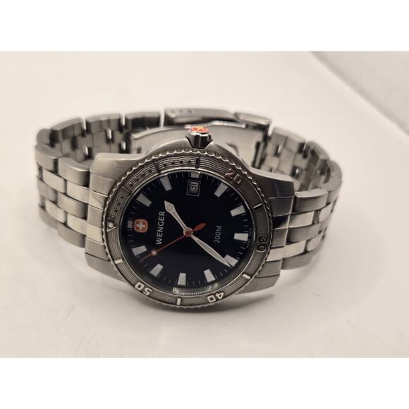 Wenger Swiss Military Men's Blue Dial Quartz 200m Dive Watch. 43mm. New Battery - Picture 14 of 14